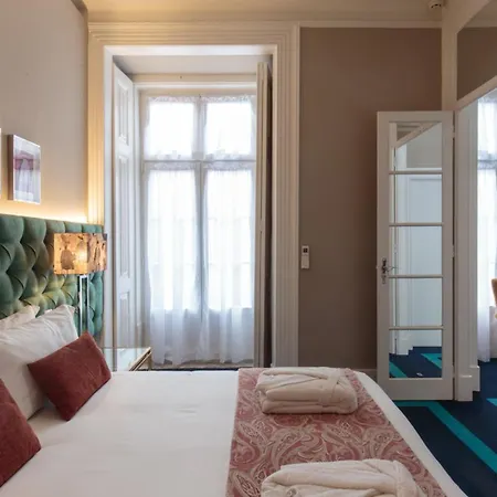 Bed & Breakfast Dear - Bordalo Palace Chiado Lisbona