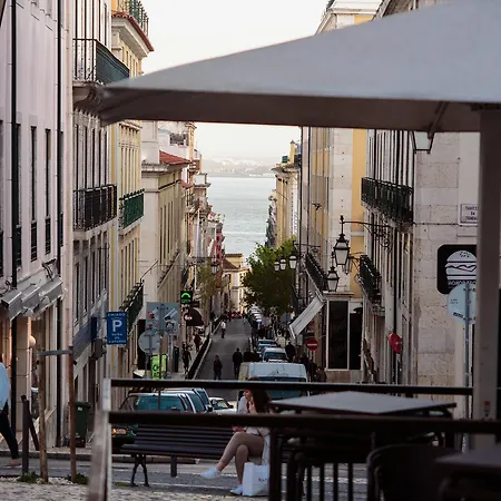 Bed & Breakfast Dear - Bordalo Palace Chiado Lisbona